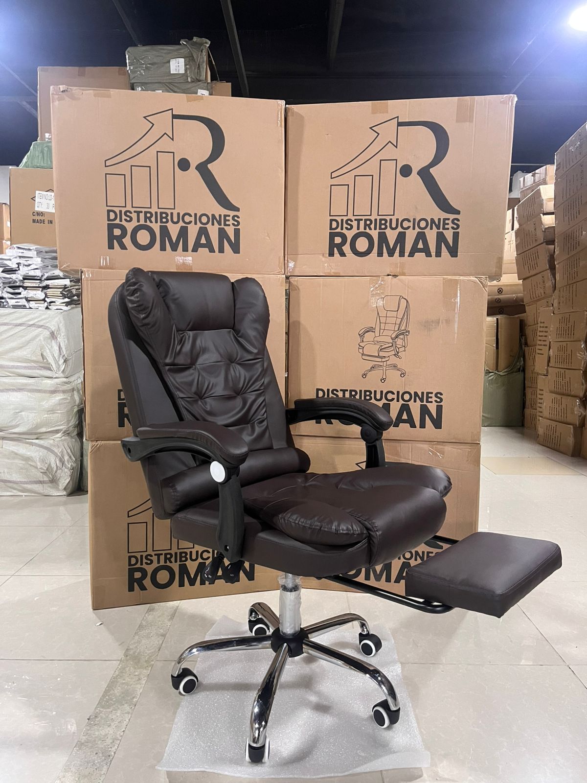 SILLA EJECUTIVA CON PORTAPIES